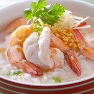 ก๋วยเตี๋ยวไก่ตุ๋นมะระ หมู่บ้านกัสโต้