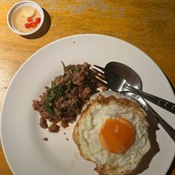 เมนูของร้าน ฉุน กะเพรา by sontana เชียงราก