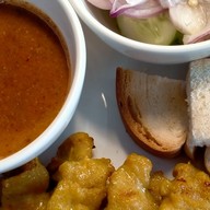 หมูสะเต๊ะเบ็ญจมาศดอนหวาย ตลาดนัดโรงพยาบาลพระมงกุฎเกล้า