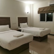 one chumphon hotel