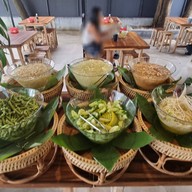 เมนูของร้าน ขนมจีนมีน้ำยา (Me Nam Yaa)