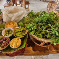 เมนูของร้าน ขนมจีนมีน้ำยา (Me Nam Yaa)