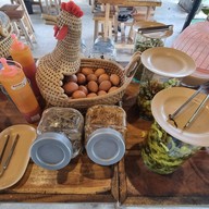 เมนูของร้าน ขนมจีนมีน้ำยา (Me Nam Yaa)