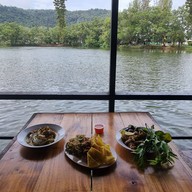 บรรยากาศ ขนมจีนมีน้ำยา (Me Nam Yaa)