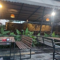 สวนอาหารระเบียงบัว