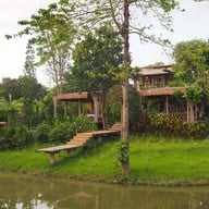 บ้านนอกคอกนา