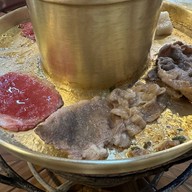 ลาภแซ่บ โคขุน