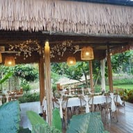 บ้านนอกคอกนา