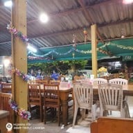 บรรยากาศ ข้าวต้มบ่าววี สาขา 1