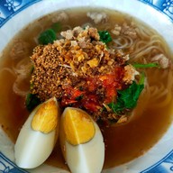 เมนูของร้าน ร้านก๋วยเตี๋ยวยูนานป้านวย