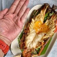 ส้มตำ สุกัญญา