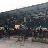 หน้าร้าน ก๋วยเตี๋ยวสุดซอย