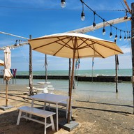 บรรยากาศ Away By A Day