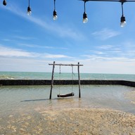 บรรยากาศ Away By A Day