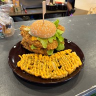 สเต็กลุงหยิก  บ้านบึง