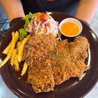 สเต็กลุงหยิก  บ้านบึง