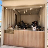 บรรยากาศ Away By A Day