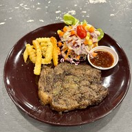 สเต็กลุงหยิก  บ้านบึง