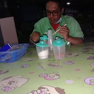 ก๋วยเตี๋ยวไก่ตุ๋นอบโอ่งมังกร ซ.น้องเปิ้ล