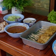 เมนูของร้าน เจี๊ยบหมูสะเต๊ะ ตรอกข้าวต้ม สาขาต้นตำรับ สาขาต้นตำรับตรอกข้าวต้ม , สาขา 2 สะพานดำ