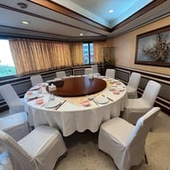 ภัตตาคารจันทร์เพ็ญ (ชายทะเล) พระราม 4
