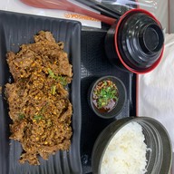 Yoshinoya โยชิโนยะ ข้าวหน้าเนื้อ ข้าวหน้าหมู เซ็นทรัลพลาซา ปิ่นเกล้า
