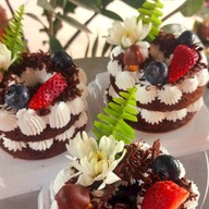 อมร Coffee & Bakery -