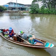 ครัวทิดต้อย แพริมน้ำ หน้าที่ว่าการอำเภอเสนา