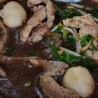 ก๋วยเตี๋ยวเรือ หลังสวน@mata ใหญ่