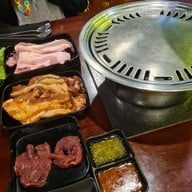 เมนูของร้าน Woori ในเมือง