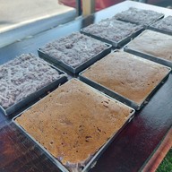 บ้า-บิ่น มะพร้าวอ่อน (สูตรข้าวเหนียวดำ หวานน้อย)
