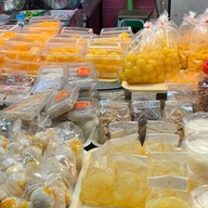 ลุงขาวเตาปูนขนมไทย ตลาดเตาปูน