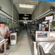 ก๋วยเตี๋ยวเนื้อวัวรสเยี่ยม ช้างคลาน