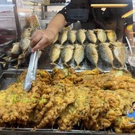 น้ำพริกแม่มาลี ตลาด อ.ต.ก.