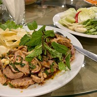 เมนูของร้าน ห้องอาหารประเทืองทอง Tohsang Ubon Hotel