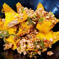 เมนูของร้าน ตี๋ลูกชิ้นปลา-ข้าวขาหมู ประชาอุทิศ 91 ตี๋ลูกชิ้นปลา-ประชาอุทิศ 91