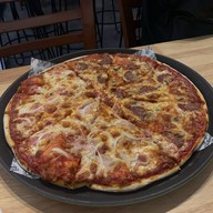 Rolling Stone Pizza Khao Takieb