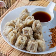 แม่เซี๊ยม ข้าวมันไก่สิงคโปร์ ขนมจีบ