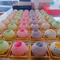 ขนมเปี๊ยะจี้เมย์