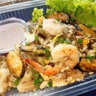 ข้าวหมูแดงหมูกรอบ นายพล อาคารนิรมิต เขาสามยอด ลพบุรี