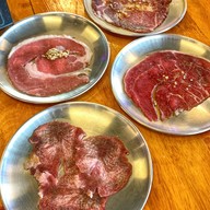 Taeyang 태양 - แทยัง