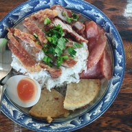 เมนูของร้าน ครัวหลานยายแพ