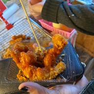 ไก่ทอดขัติยา ตลาดรถไฟศรีนครินทร์