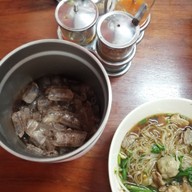 เมนูของร้าน ก๋วยเตี๋ยวป้าหอม แม่ฮ่องสอน