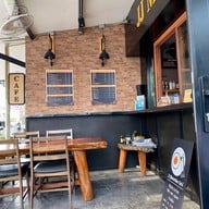 JJ Motorbike Cafe