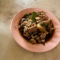 ร้านอาหารลาบหนองเดิ่น