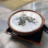 ทองหล่อ Thonglor Thai Cuisine