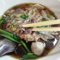 เมนูของร้าน ก๋วยเตี๋ยวป้าหอม แม่ฮ่องสอน