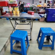 บรรยากาศ ก๋วยเตี๋ยวลูกชิ้นปลา ต้มยำ-เย็นตาโฟ