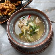 ทองหล่อ Thonglor Thai Cuisine